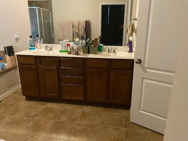 Bathroom before restoring